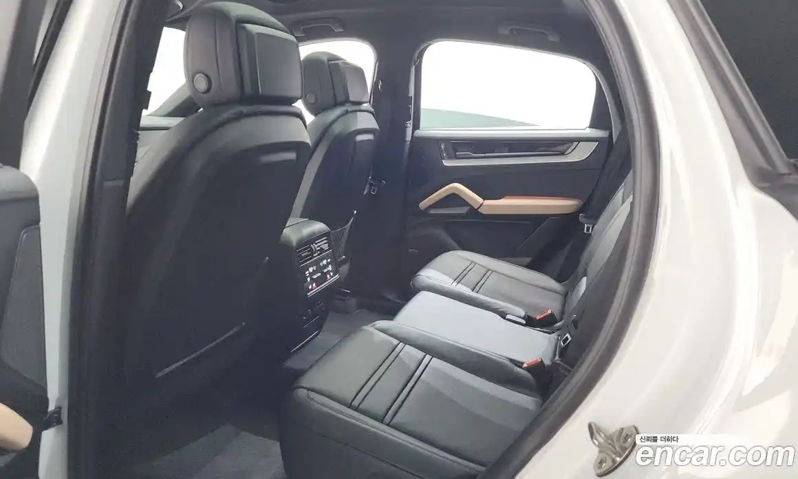 Porsche Cayenne 2023 3.0 автомат (гидро), фото 27