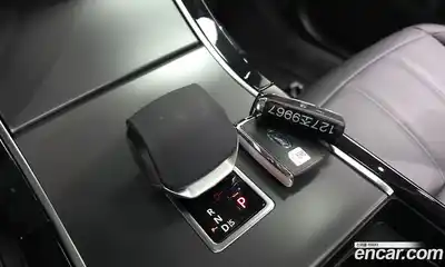 Land Rover Range Rover Evoque 2025 2.0 автомат (гидро), миниатюра 9