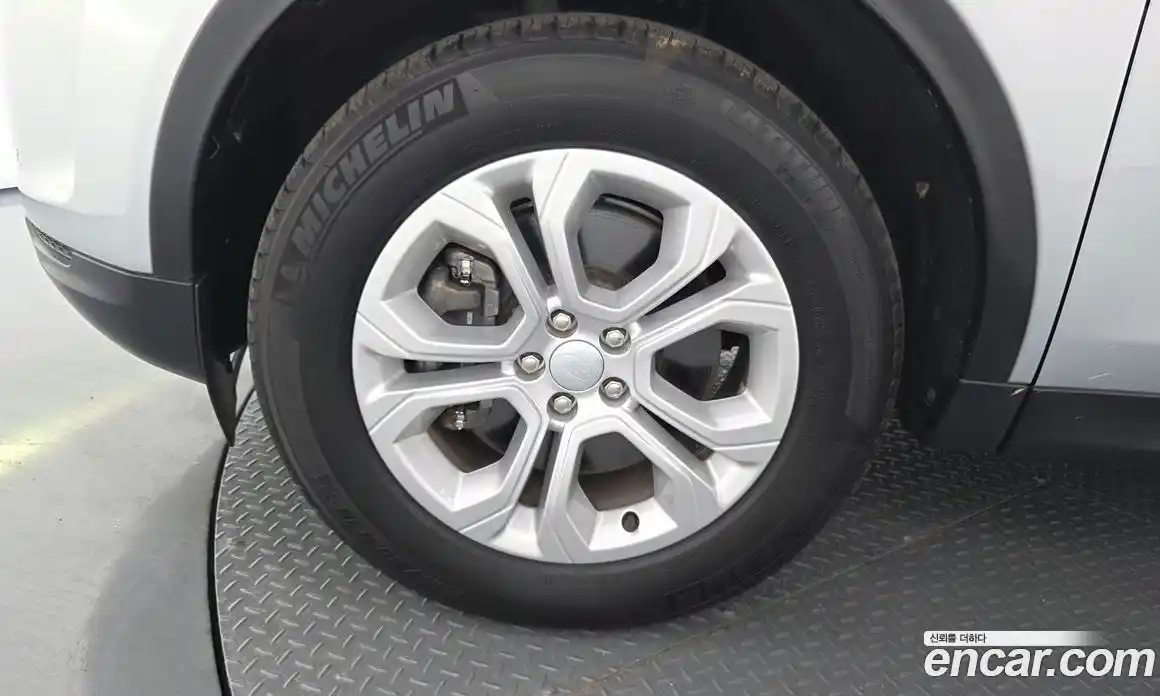 Land Rover Discovery Sport 2022 2.0 автомат (гидро), фото 5