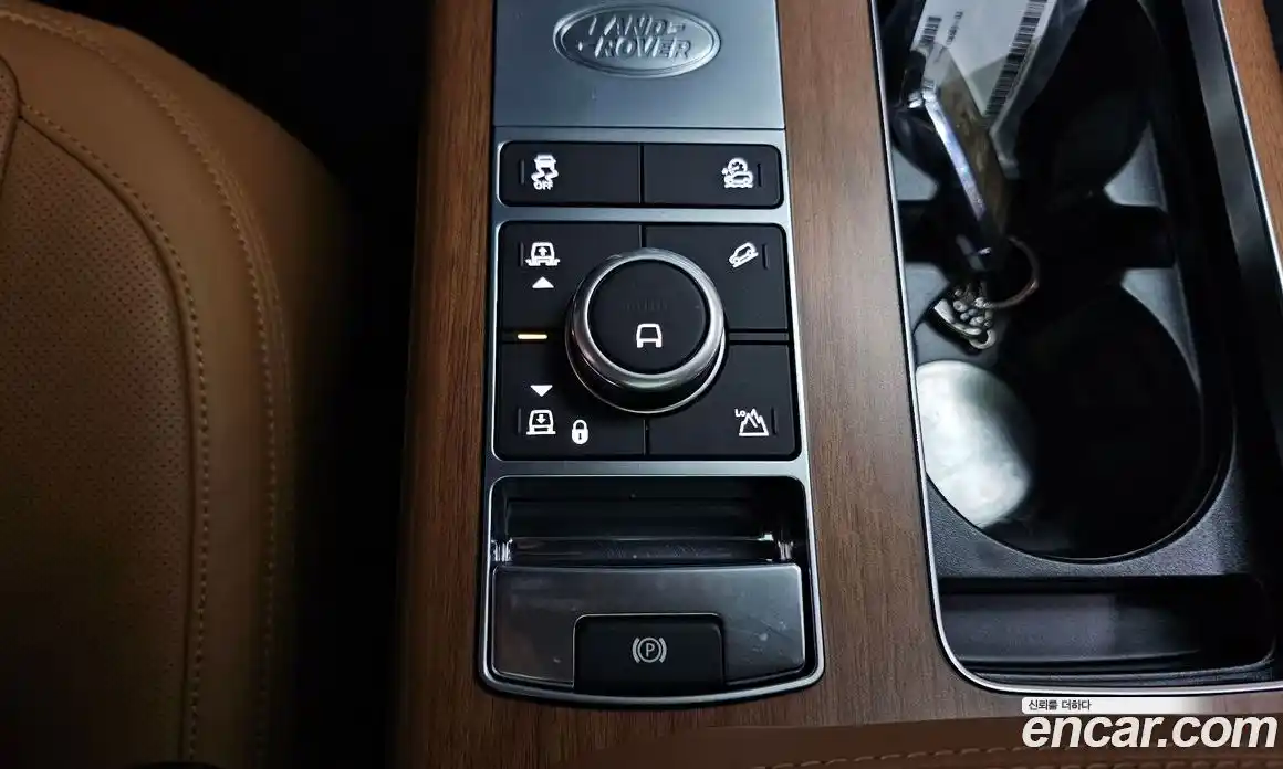 Land Rover Range Rover 2022 3.0 автомат (гидро), фото 33