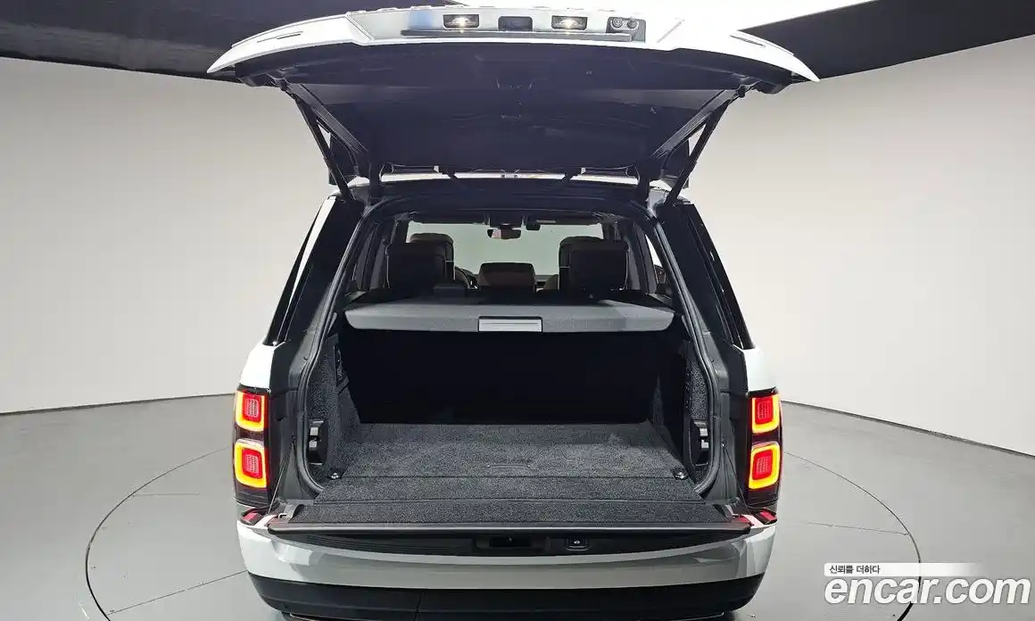 Land Rover Range Rover 2022 3.0 автомат (гидро), фото 43