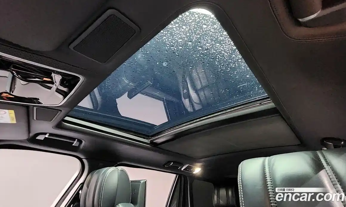 Land Rover Range Rover 2017 4.4 автомат (гидро), фото 24