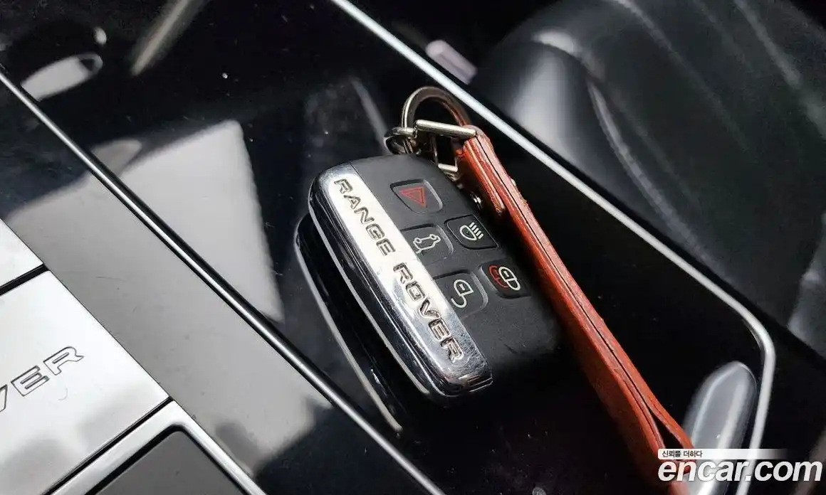 Land Rover Range Rover 2017 4.4 автомат (гидро), фото 29