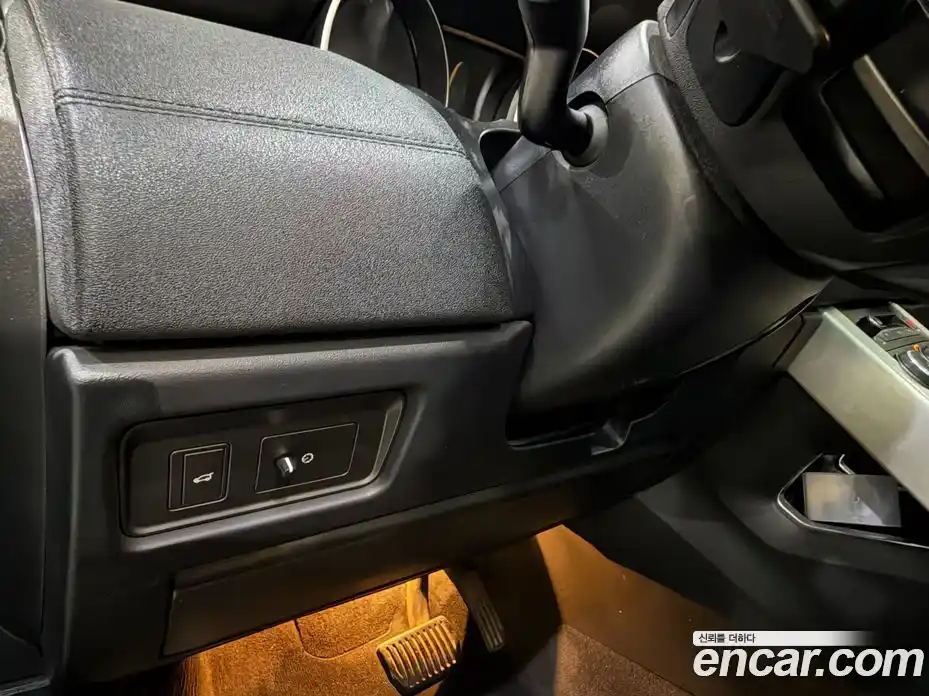 Land Rover Range Rover Evoque 2018 2.0 автомат (гидро), фото 14