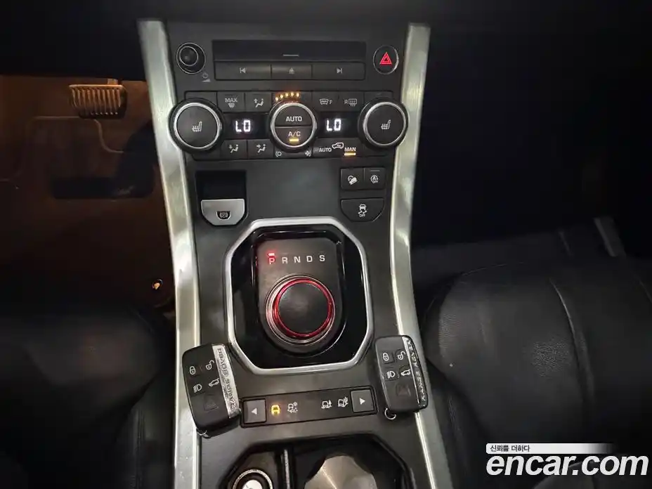 Land Rover Range Rover Evoque 2018 2.0 автомат (гидро), фото 16