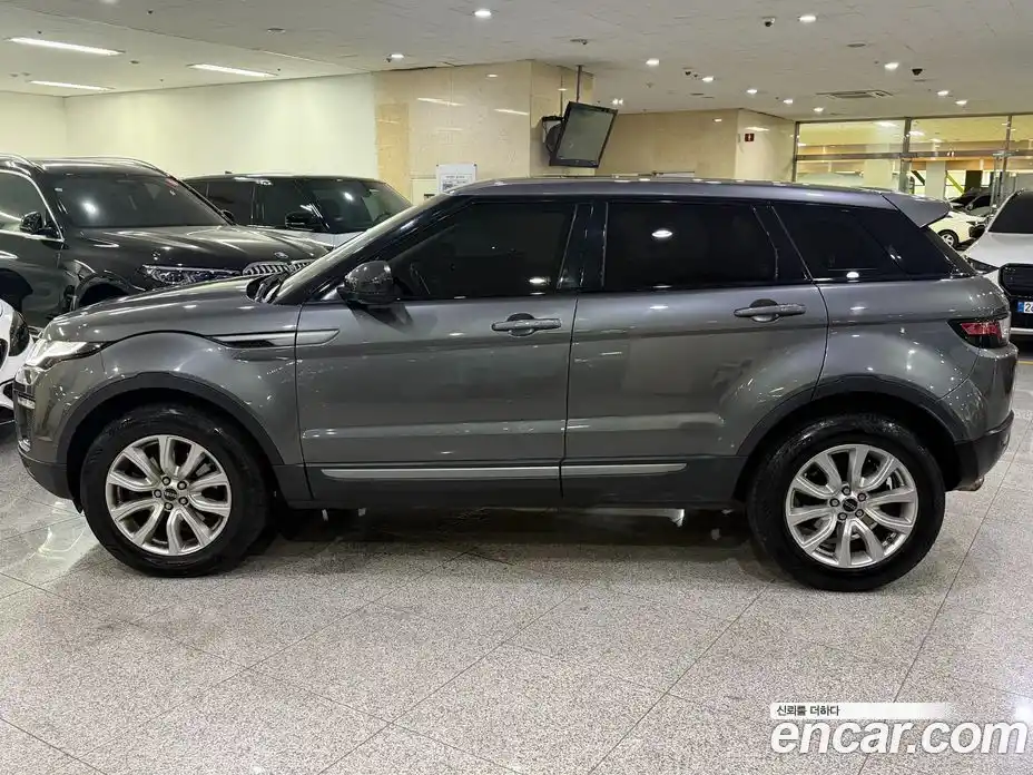 Land Rover Range Rover Evoque 2018 2.0 автомат (гидро), фото 3