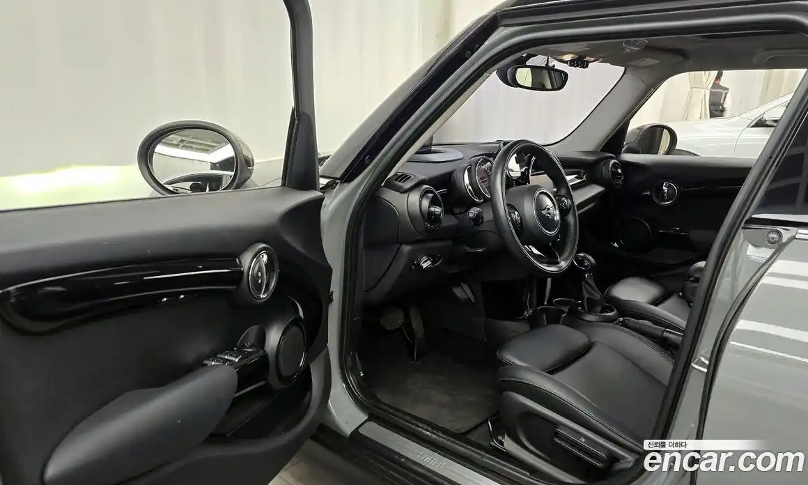 Mini Cooper 2017 1.5 автомат (гидро), фото 13