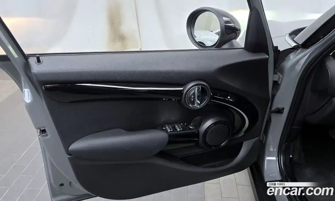 Mini Cooper 2017 1.5 автомат (гидро), фото 14