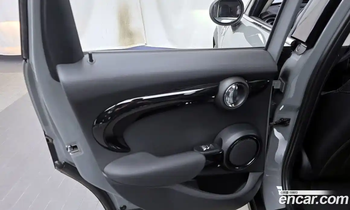 Mini Cooper 2017 1.5 автомат (гидро), фото 15