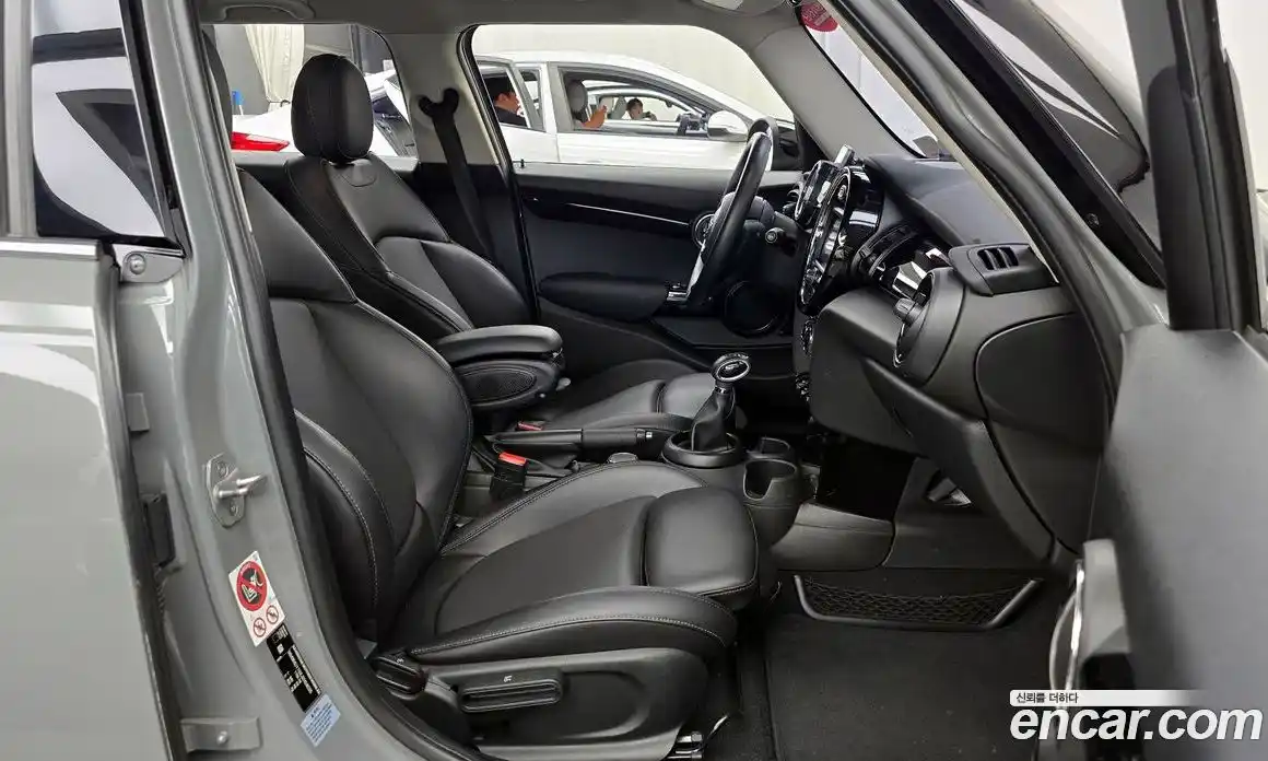 Mini Cooper 2017 1.5 автомат (гидро), фото 16