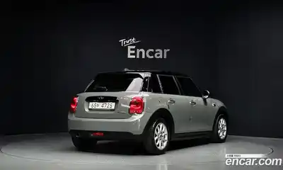 Mini Cooper 2017 1.5 автомат (гидро), миниатюра 2