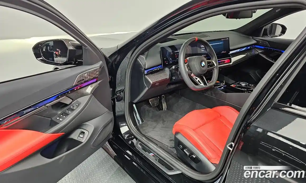 BMW M5 2025 4.4 автомат (гидро), фото 13