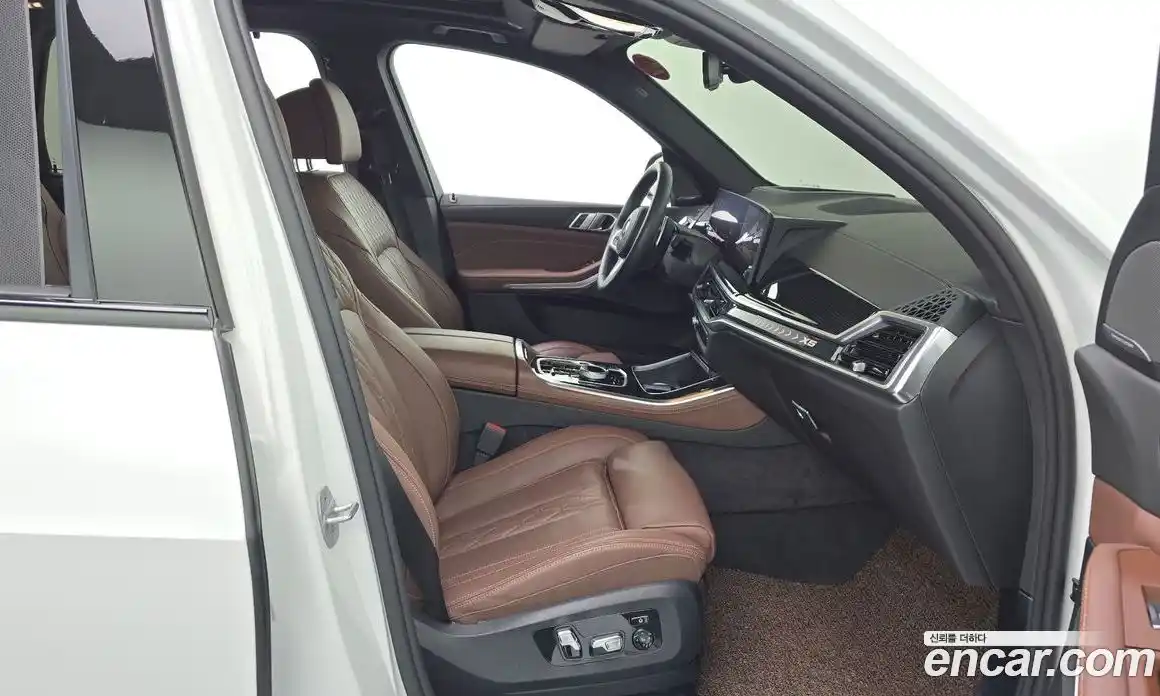 BMW X5 2025 3.0 автомат (гидро), фото 16