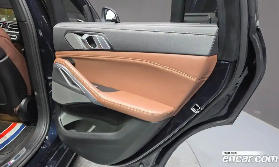 BMW X6 2023 3.0 автомат (гидро), фото 15