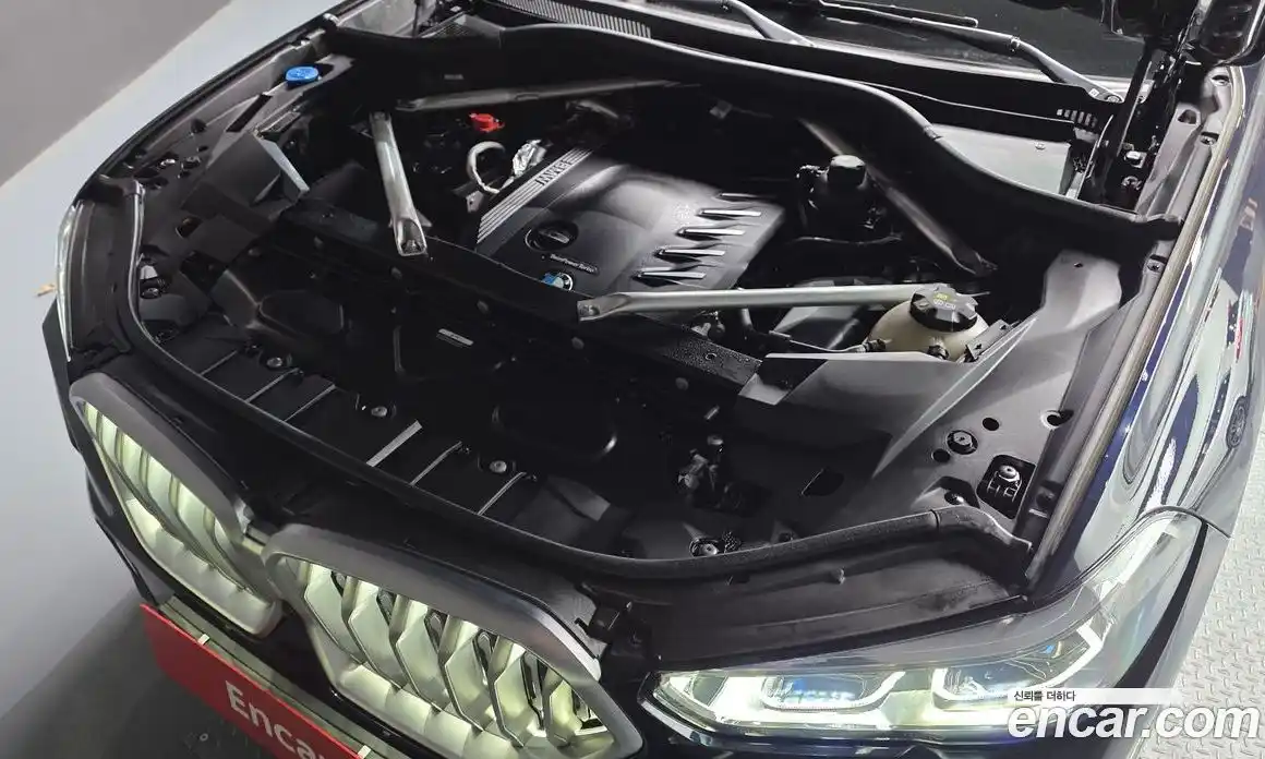 BMW X6 2023 3.0 автомат (гидро), фото 6