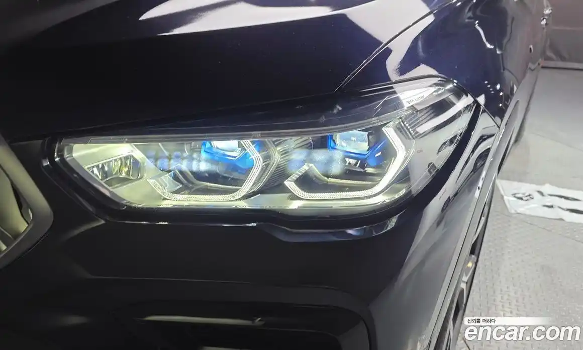 BMW X6 2023 3.0 автомат (гидро), фото 8