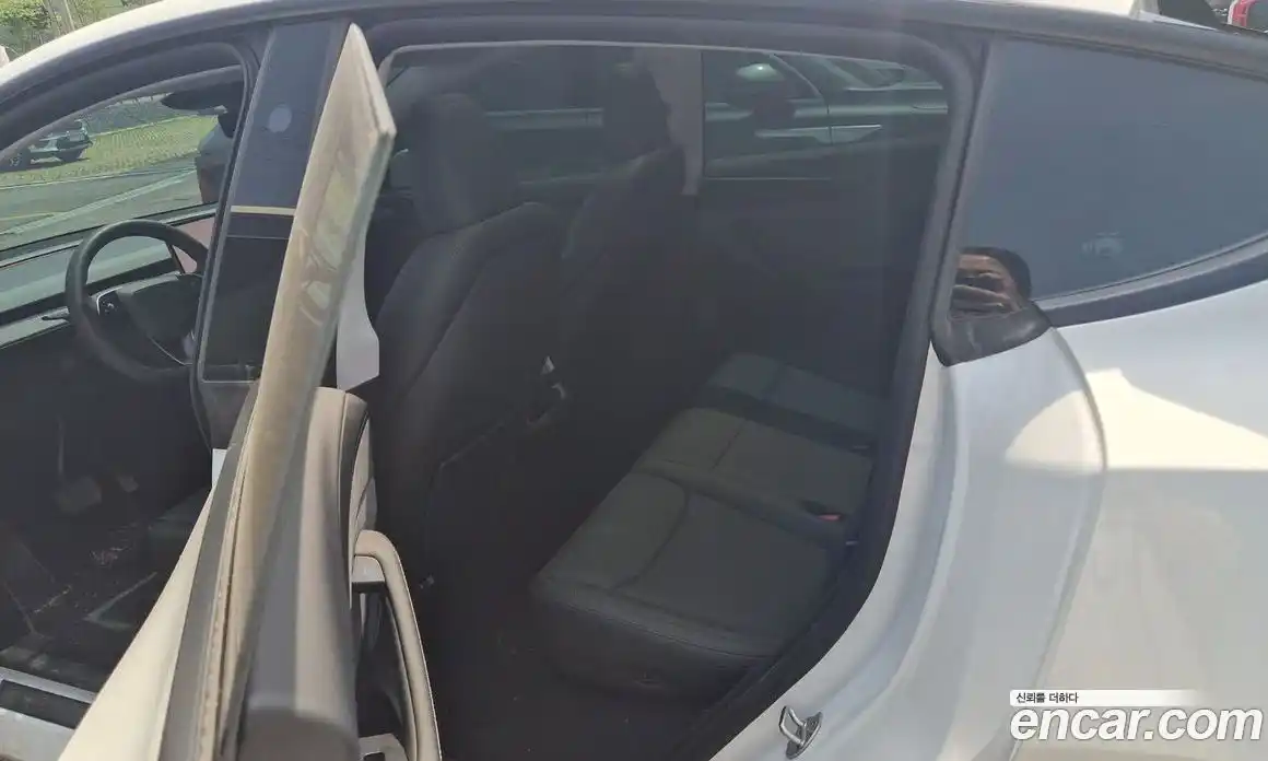 Tesla Model Y 2025 автомат (гидро), фото 11