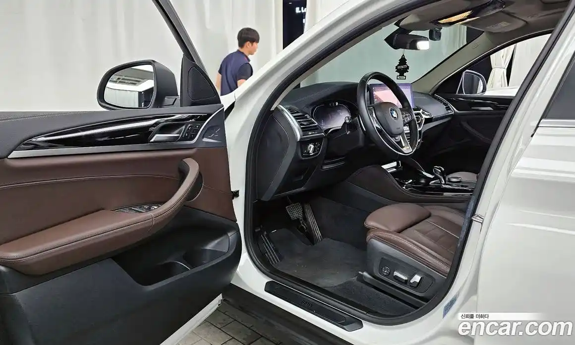 BMW X4 2022 2.0 автомат (гидро), фото 13