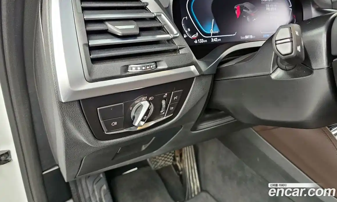 BMW X4 2022 2.0 автомат (гидро), фото 22