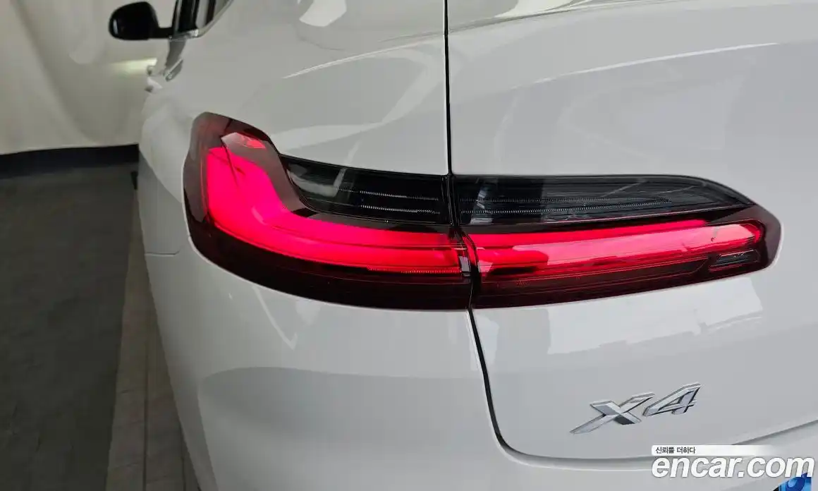 BMW X4 2022 2.0 автомат (гидро), фото 9