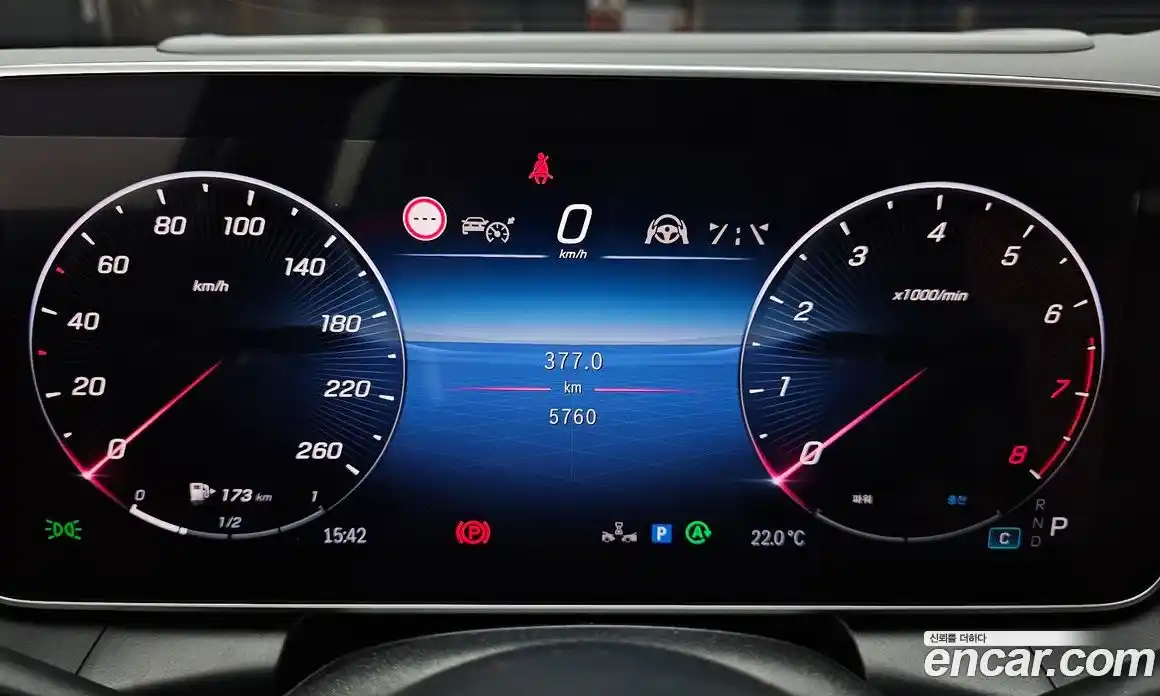 Mercedes-Benz GLC-Class 2024 2.0 автомат (гидро), фото 11
