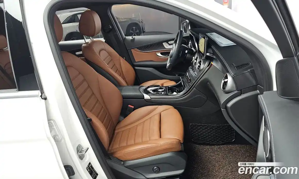 Mercedes-Benz GLC-Class 2018 2.1 гидро, фото 13 Mercedes-Benz GLC-Class 2018 2.1 гидро, фото 13