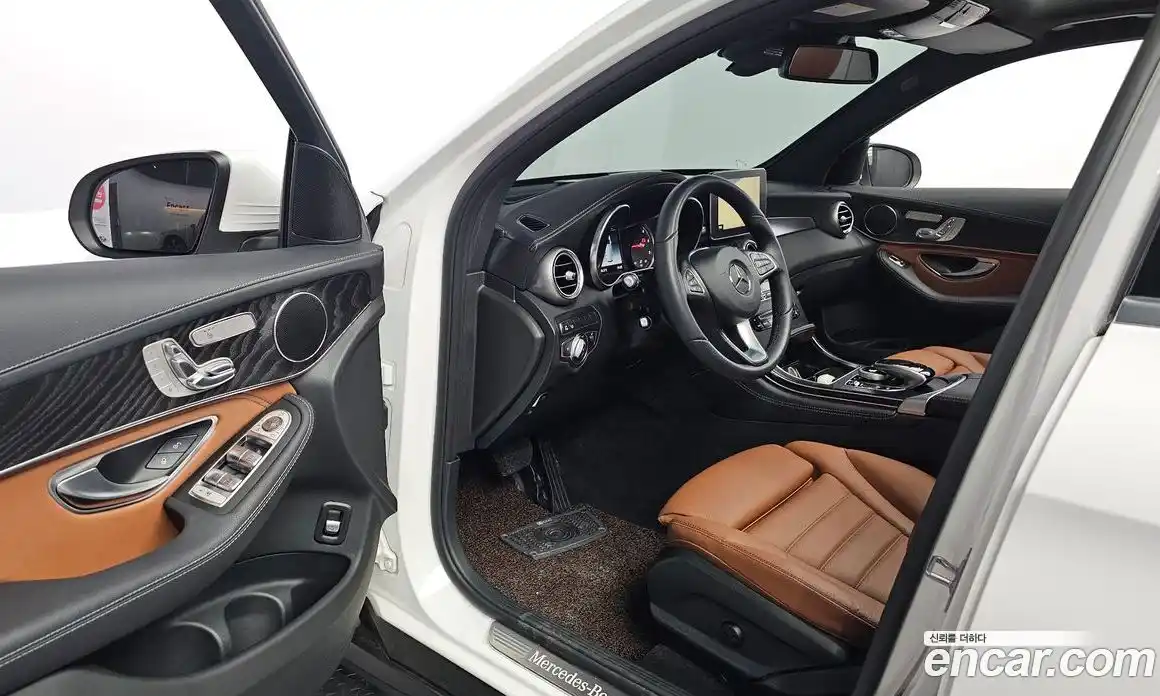 Mercedes-Benz GLC-Class 2018 2.1 гидро, фото 17 Mercedes-Benz GLC-Class 2018 2.1 гидро, фото 17