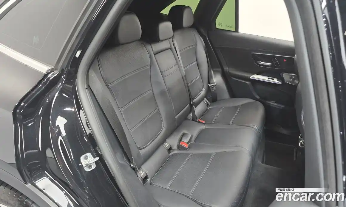 Mercedes-Benz GLC-Class 2025 2.0 гидро, фото 16 Mercedes-Benz GLC-Class 2025 2.0 гидро, фото 16