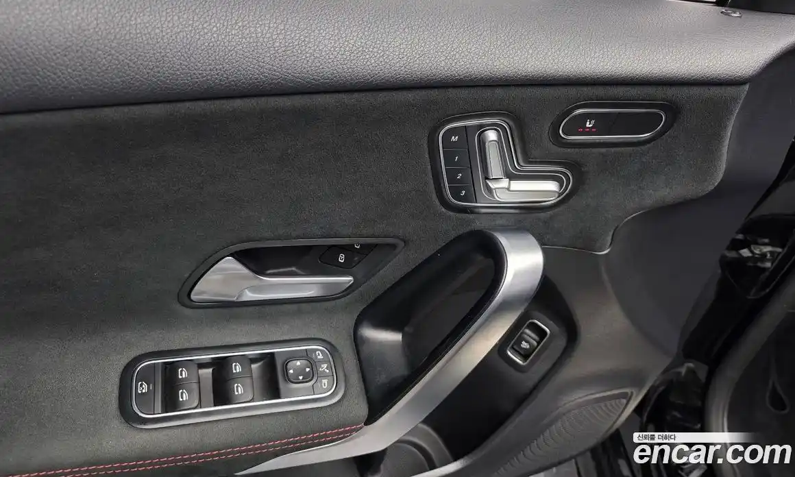 Mercedes-Benz A-Class 2022 2.0 гидро, фото 30 Mercedes-Benz A-Class 2022 2.0 гидро, фото 30