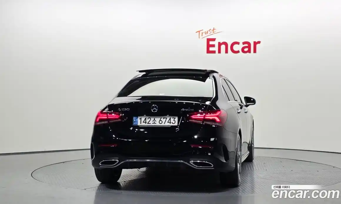 Mercedes-Benz A-Class 2022 2.0 гидро, фото 4 Mercedes-Benz A-Class 2022 2.0 гидро, фото 4