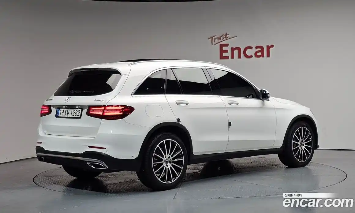 Mercedes-Benz GLC-Class 2017 2.1 гидро, фото 1 Mercedes-Benz GLC-Class 2017 2.1 гидро, фото 1