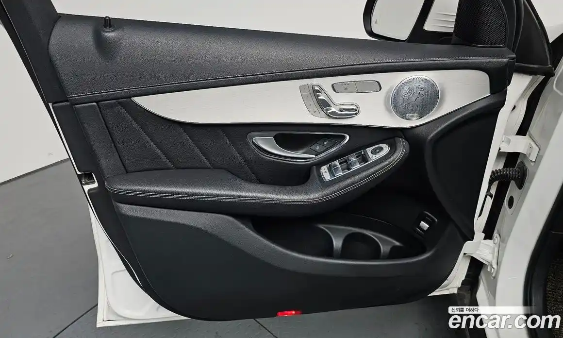Mercedes-Benz GLC-Class 2017 2.1 гидро, фото 13 Mercedes-Benz GLC-Class 2017 2.1 гидро, фото 13