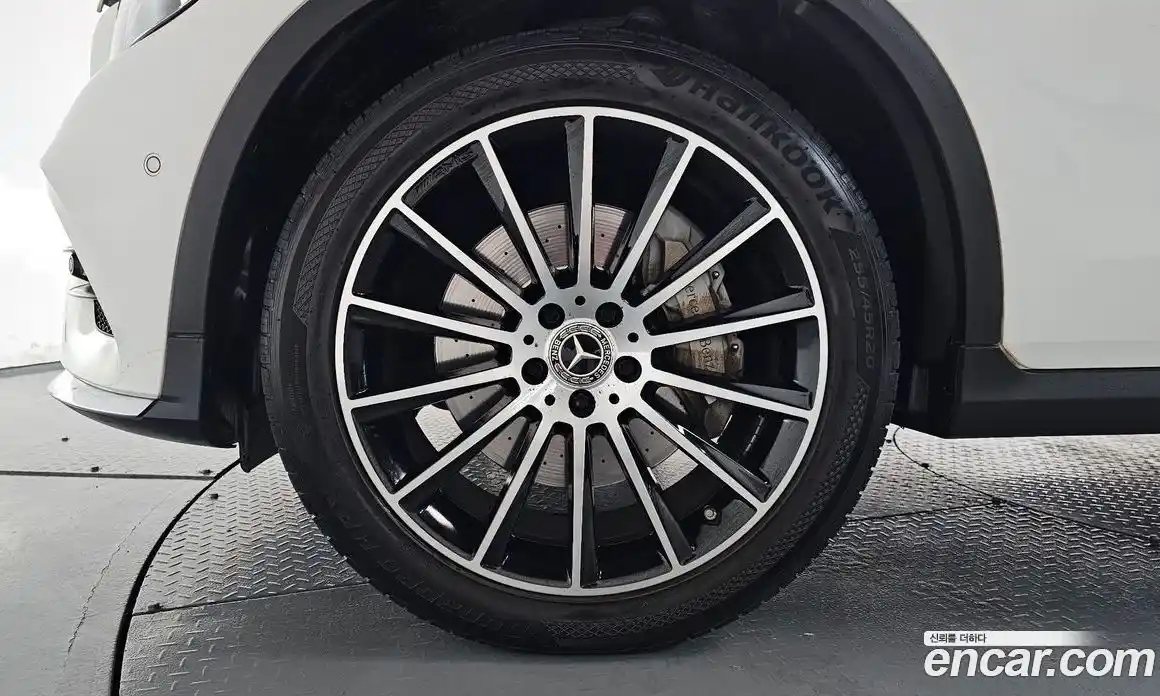 Mercedes-Benz GLC-Class 2017 2.1 гидро, фото 4 Mercedes-Benz GLC-Class 2017 2.1 гидро, фото 4