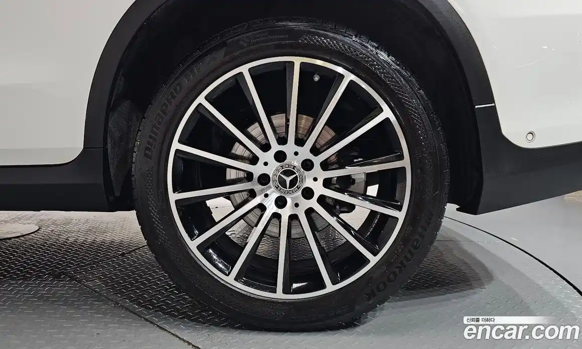 Mercedes-Benz GLC-Class 2017 2.1 гидро, фото 6 Mercedes-Benz GLC-Class 2017 2.1 гидро, фото 6
