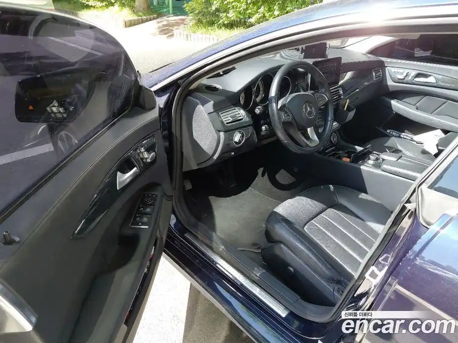 Mercedes-Benz CLS-Class 2016 2.0 гидро, фото 18 Mercedes-Benz CLS-Class 2016 2.0 гидро, фото 18