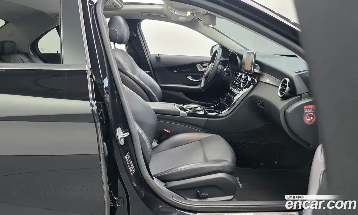 Mercedes-Benz C-Class 2017 2.0 гидро, фото 16