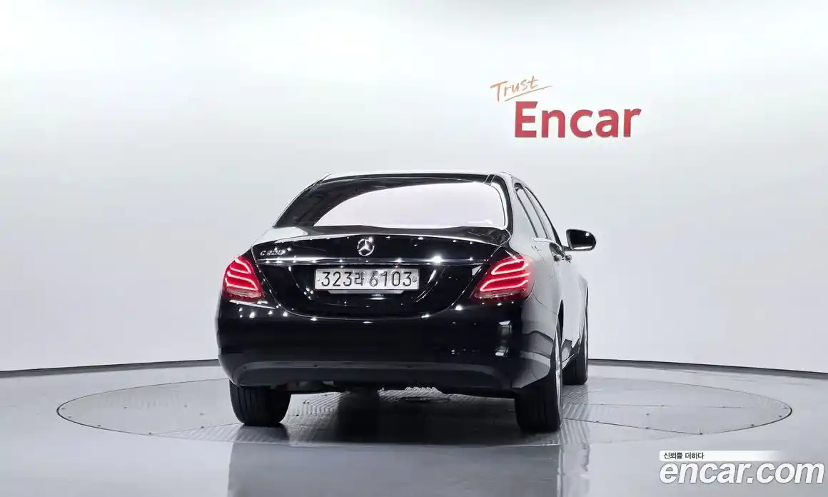 Mercedes-Benz C-Class 2017 2.0 гидро, фото 3