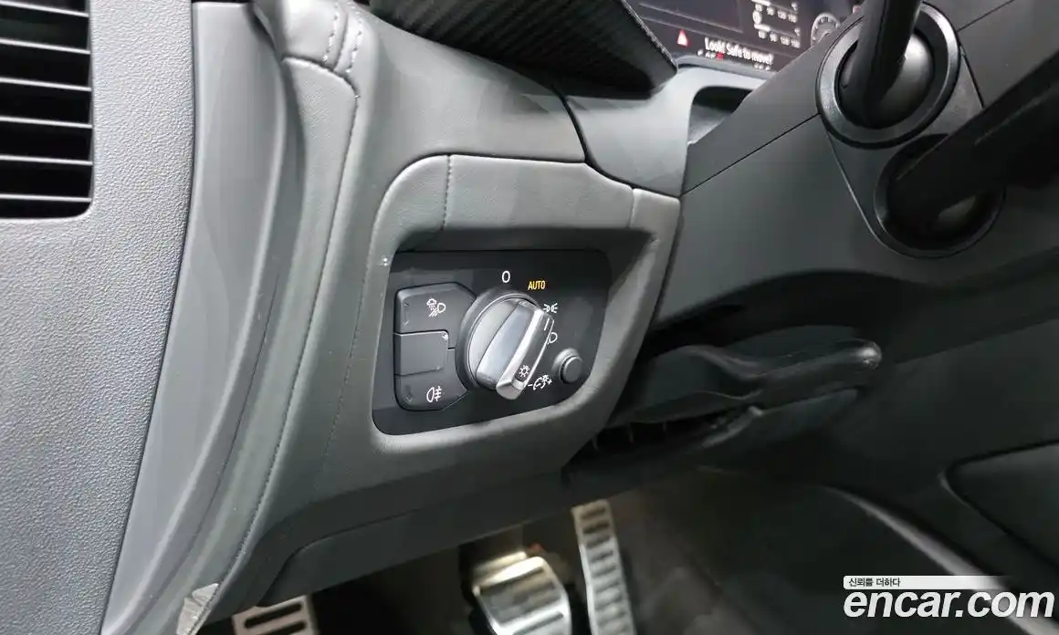 Audi R8 2019 5.2 автомат (гидро), фото 19