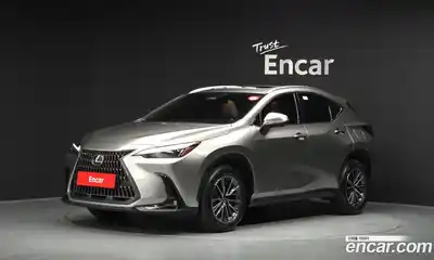 Lexus NX 2023 2.5 автомат (гидро), миниатюра 1
