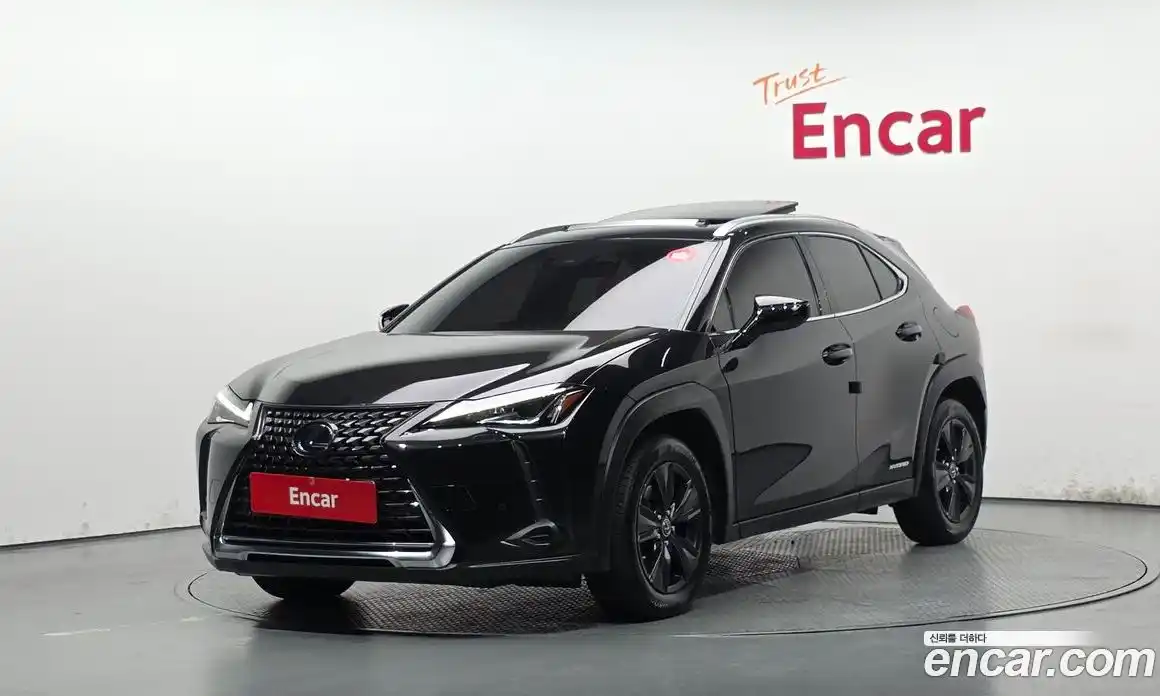 Lexus UX 2021 2.0 автомат (гидро), фото 1 Lexus UX 2021 2.0 автомат (гидро), фото 1