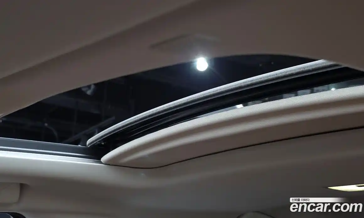 Lexus UX 2021 2.0 автомат (гидро), фото 25 Lexus UX 2021 2.0 автомат (гидро), фото 25