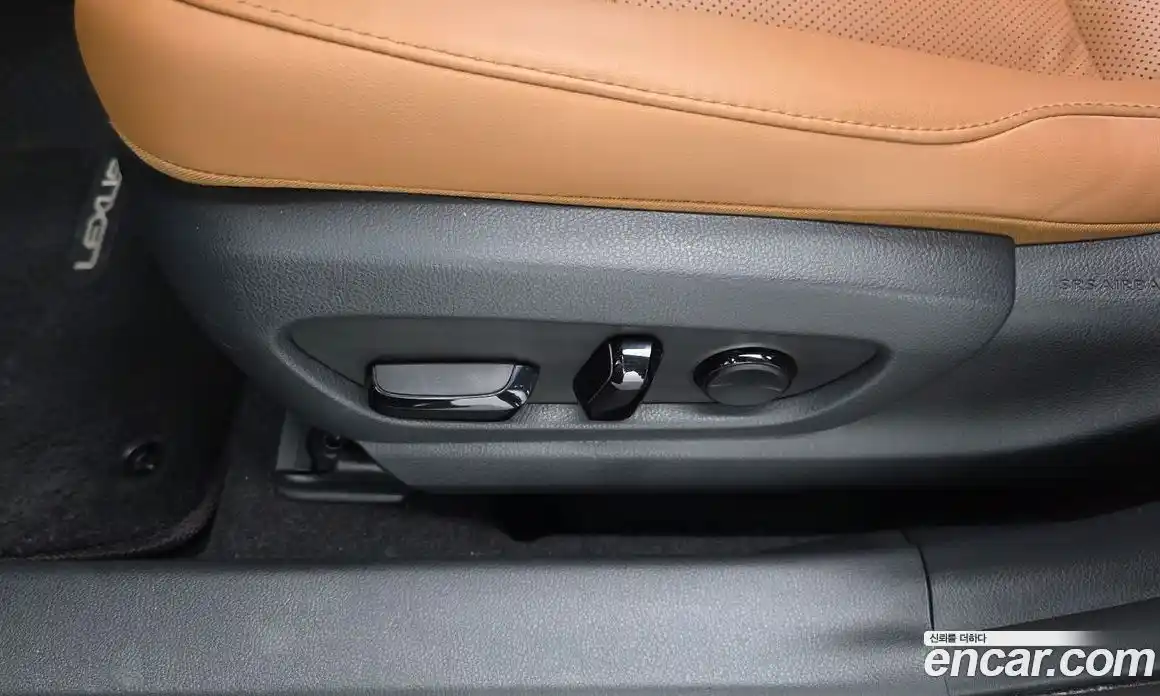 Lexus UX 2021 2.0 автомат (гидро), фото 29 Lexus UX 2021 2.0 автомат (гидро), фото 29