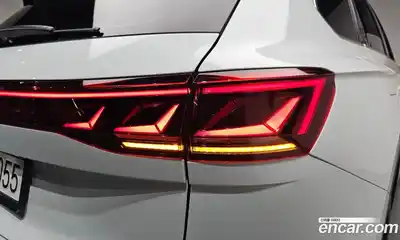 Volkswagen Touareg 2024 3.0 автомат (гидро), миниатюра 8