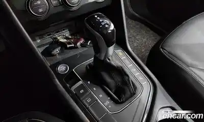 Volkswagen Tiguan 2018 2.0 автомат (гидро), миниатюра 12