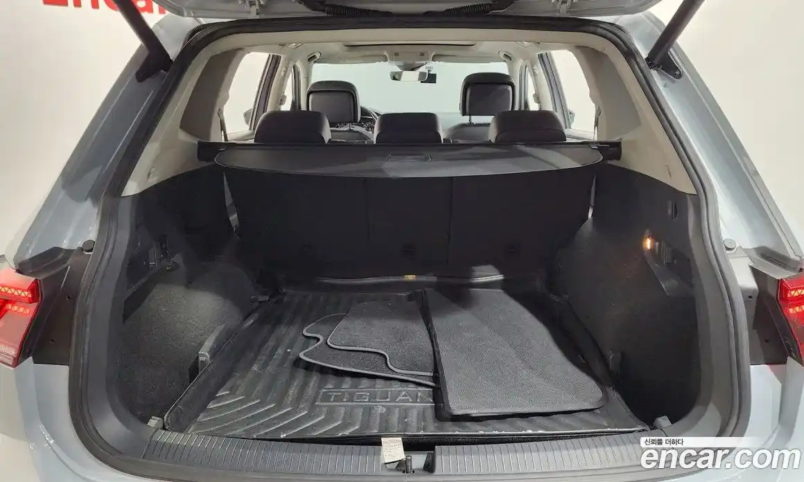 Volkswagen Tiguan 2018 2.0 автомат (гидро), фото 26