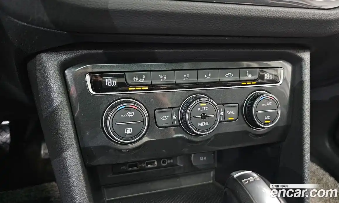 Volkswagen Tiguan 2018 2.0 автомат (гидро), фото 33