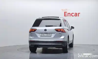 Volkswagen Tiguan 2018 2.0 автомат (гидро), миниатюра 4