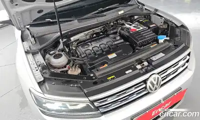 Volkswagen Tiguan 2018 2.0 автомат (гидро), миниатюра 6