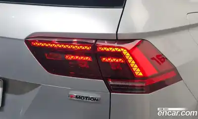 Volkswagen Tiguan 2018 2.0 автомат (гидро), миниатюра 9