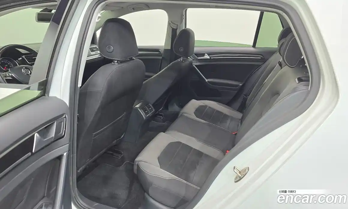 Volkswagen Golf 2015 2.0 автомат (гидро), фото 11